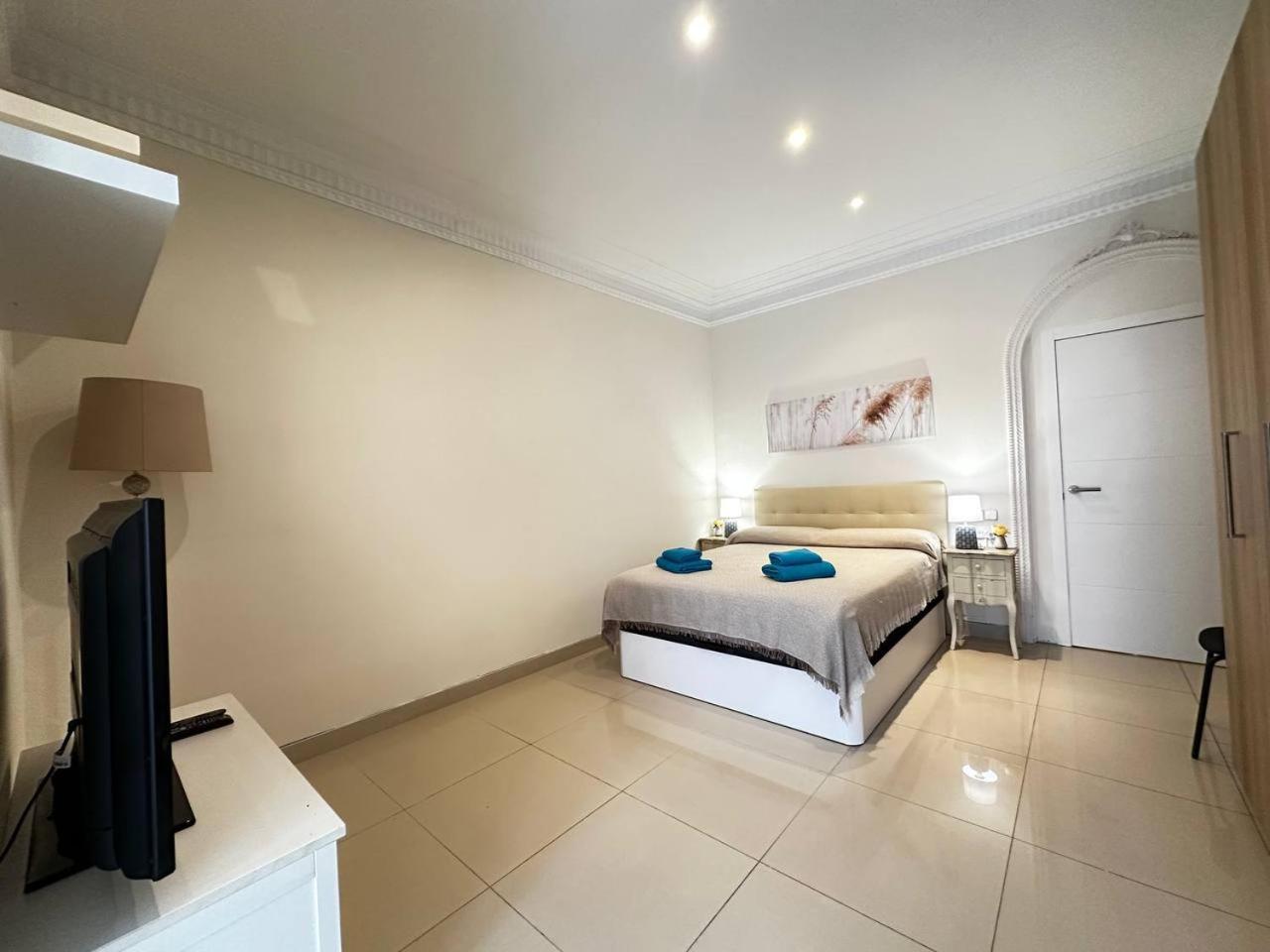 Rooms Gran Via Barcellona Esterno foto