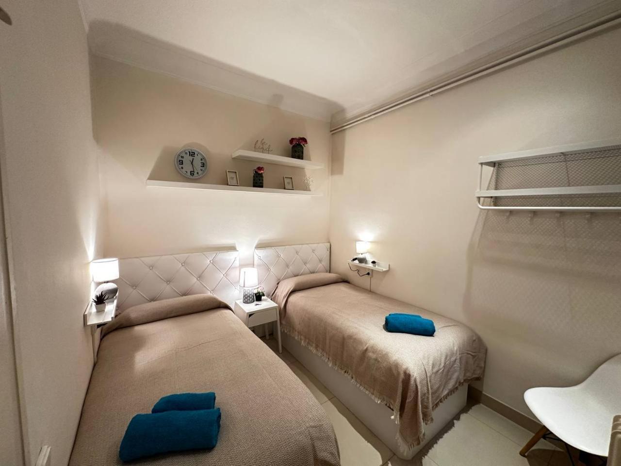 Rooms Gran Via Barcellona Esterno foto