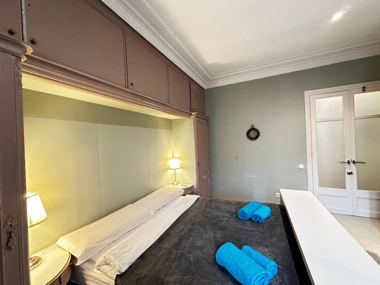 Rooms Gran Via Barcellona Esterno foto